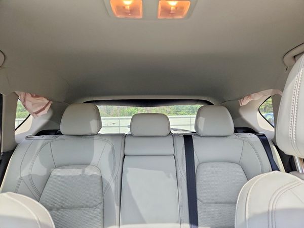 2022 MAZDA CX-5 Premium Package