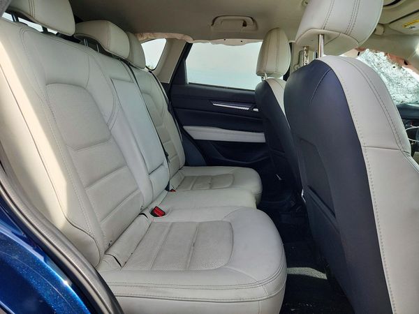 2022 MAZDA CX-5 Premium Package