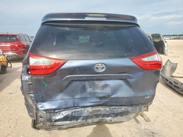 2015 TOYOTA SIENNA
