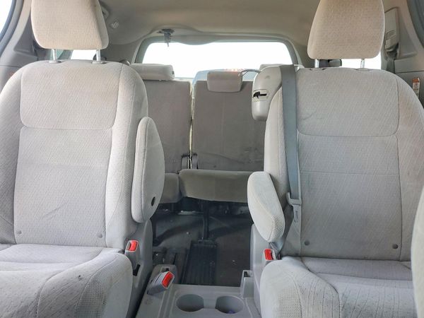2015 TOYOTA SIENNA