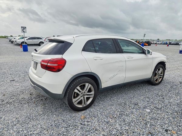 2019 MERCEDES-BENZ GLA GLA250