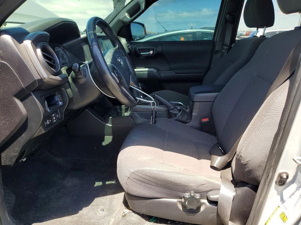 2019 TOYOTA TACOMA SR5