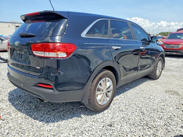 2017 KIA SORENTO L, LX