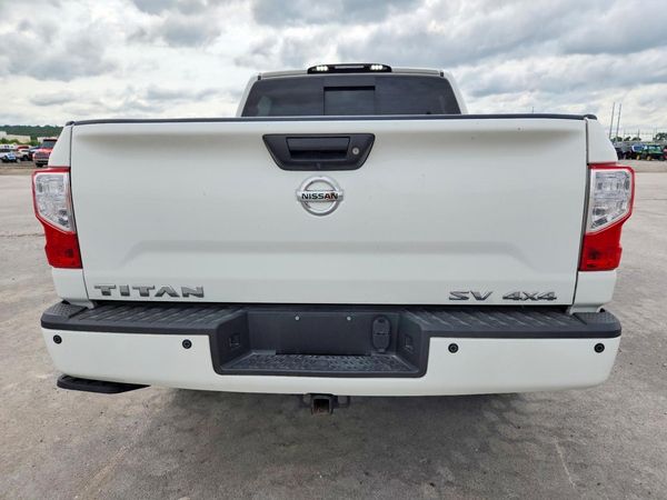 2018 NISSAN TITAN