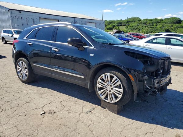 2017 CADILLAC XT5 Premium Luxury