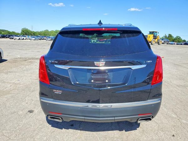 2017 CADILLAC XT5 Premium Luxury