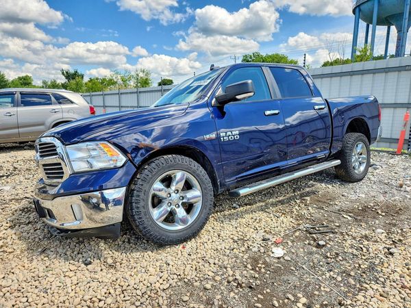2017 RAM 1500 SLT