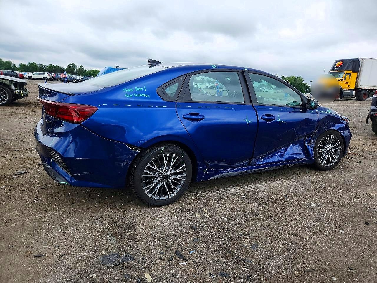 2024 KIA FORTE GT Line