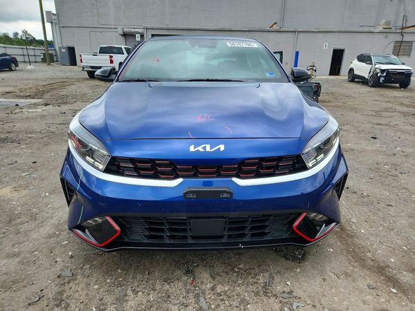 2024 KIA FORTE GT Line