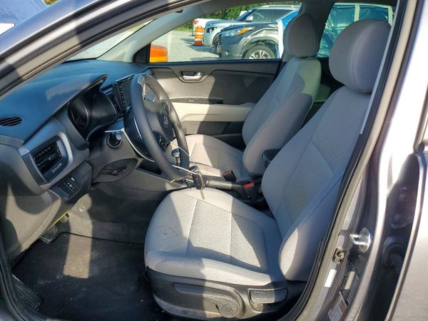 2020 KIA RIO 5-DOOR LX, S