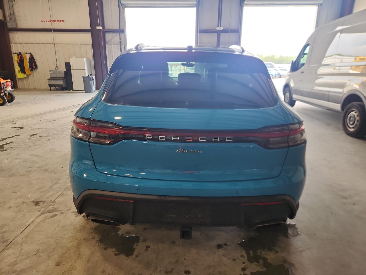 2022 PORSCHE MACAN