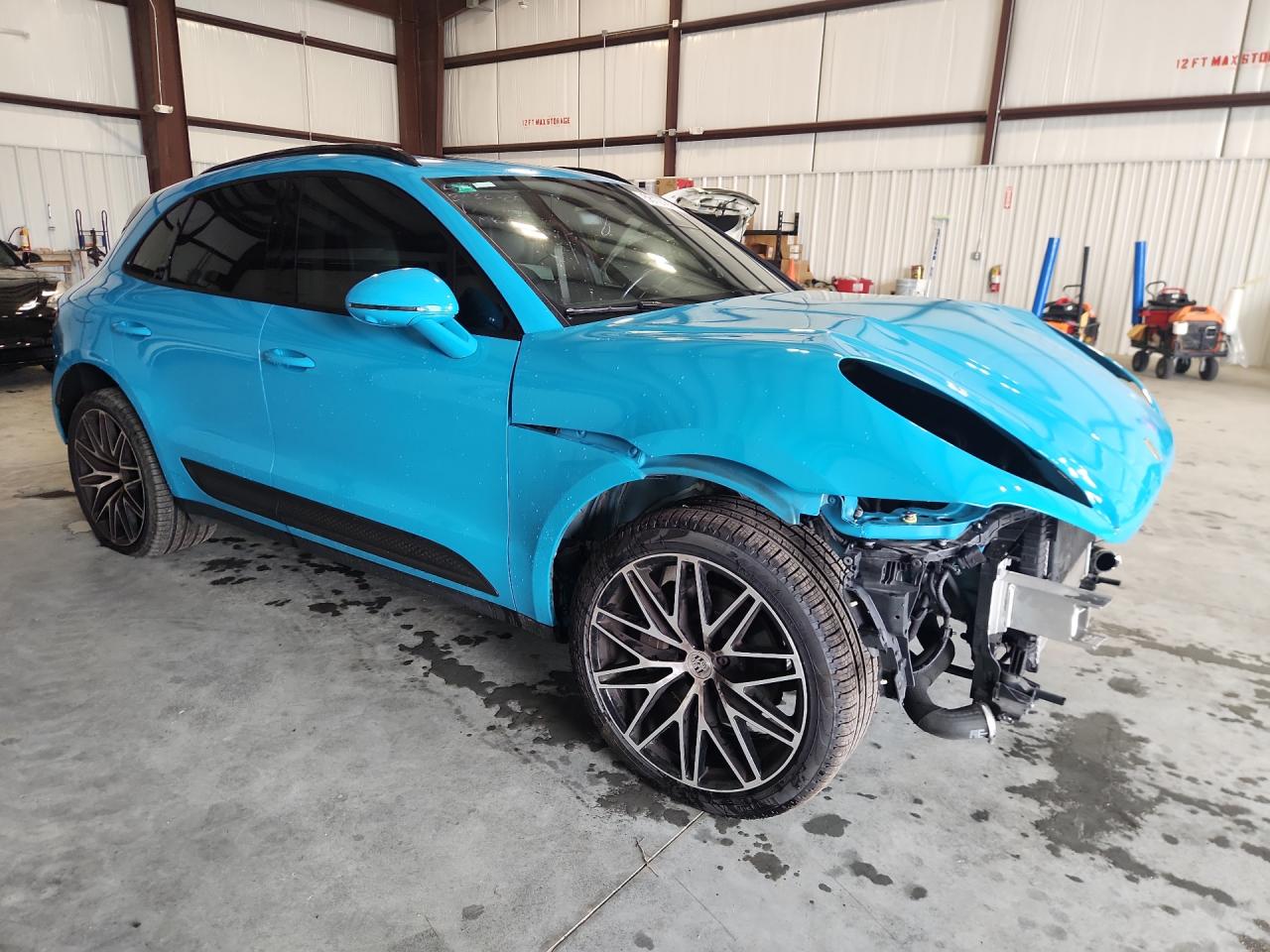 2022 PORSCHE MACAN