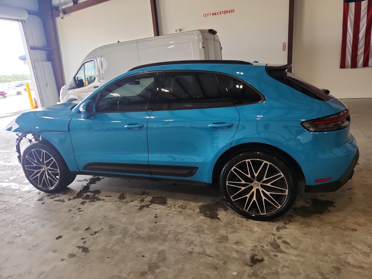 2022 PORSCHE MACAN