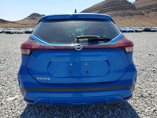 2021 NISSAN KICKS S