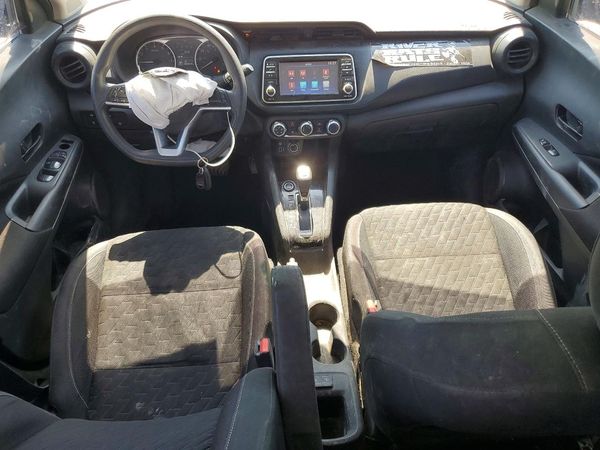 2021 NISSAN KICKS S