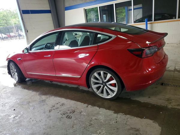 2018 TESLA MODEL 3