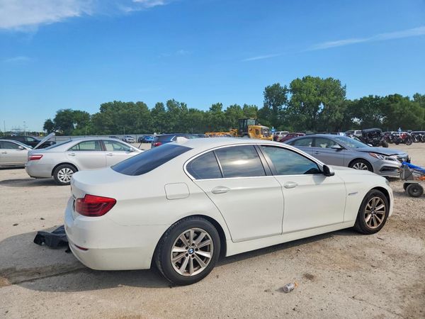 2016 BMW 528