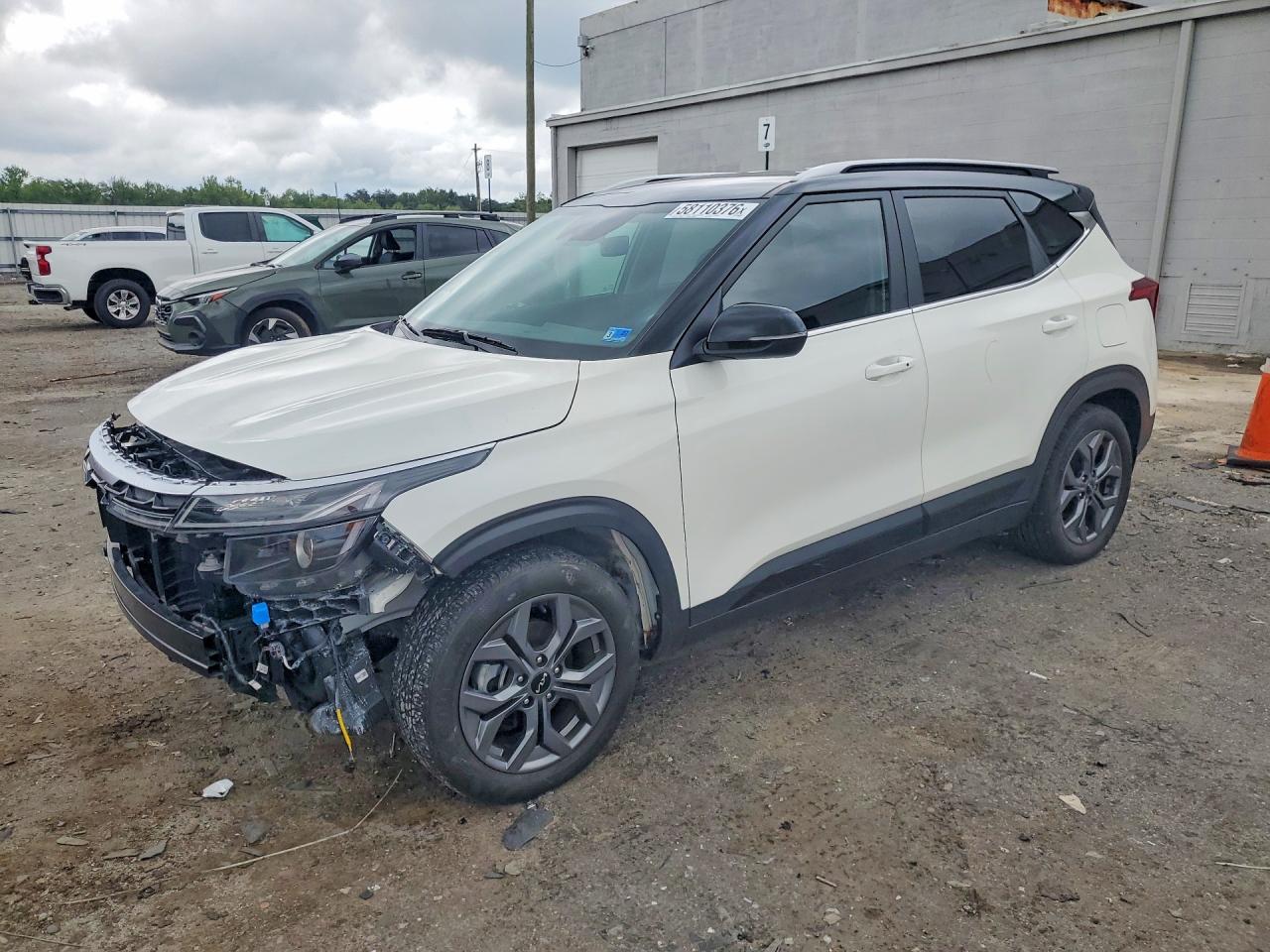2024 KIA SELTOS S, X-Line