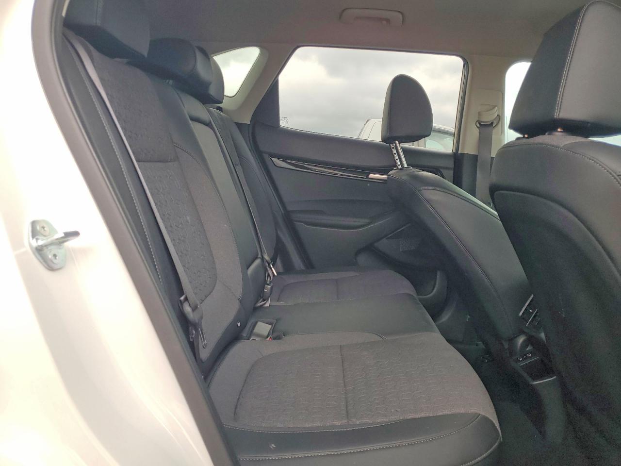 2024 KIA SELTOS S, X-Line