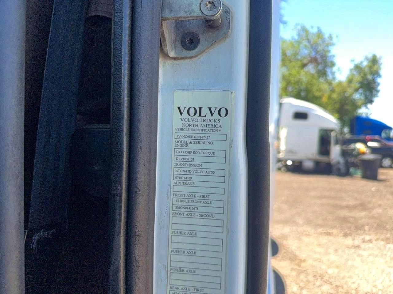 2014 VOLVO VN