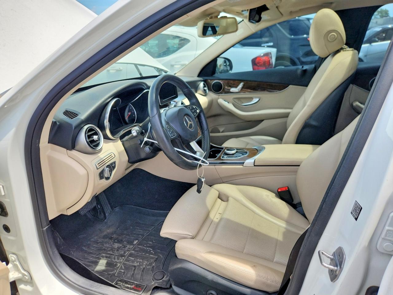 2017 MERCEDES-BENZ C C300