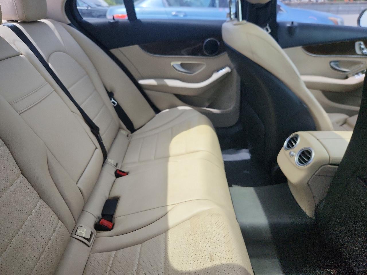 2017 MERCEDES-BENZ C C300