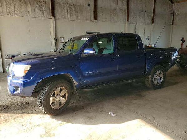 2015 TOYOTA TACOMA Delux Grade