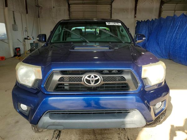 2015 TOYOTA TACOMA Delux Grade