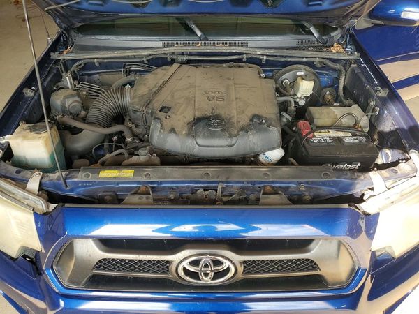 2015 TOYOTA TACOMA Delux Grade