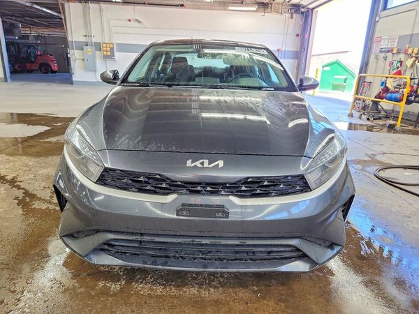 2022 KIA FORTE FE, LXS