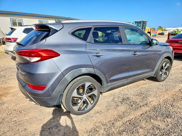2016 HYUNDAI TUCSON