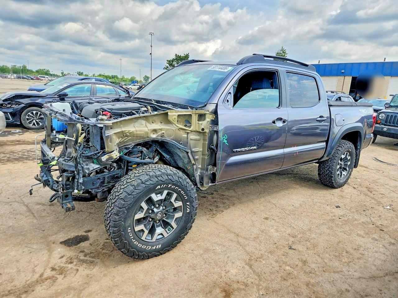 2018 TOYOTA TACOMA