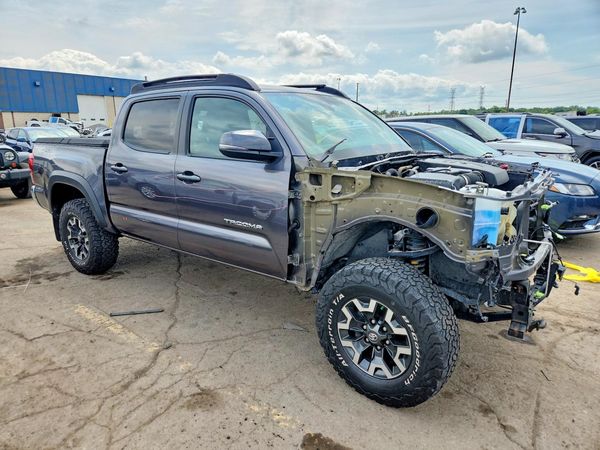 2018 TOYOTA TACOMA
