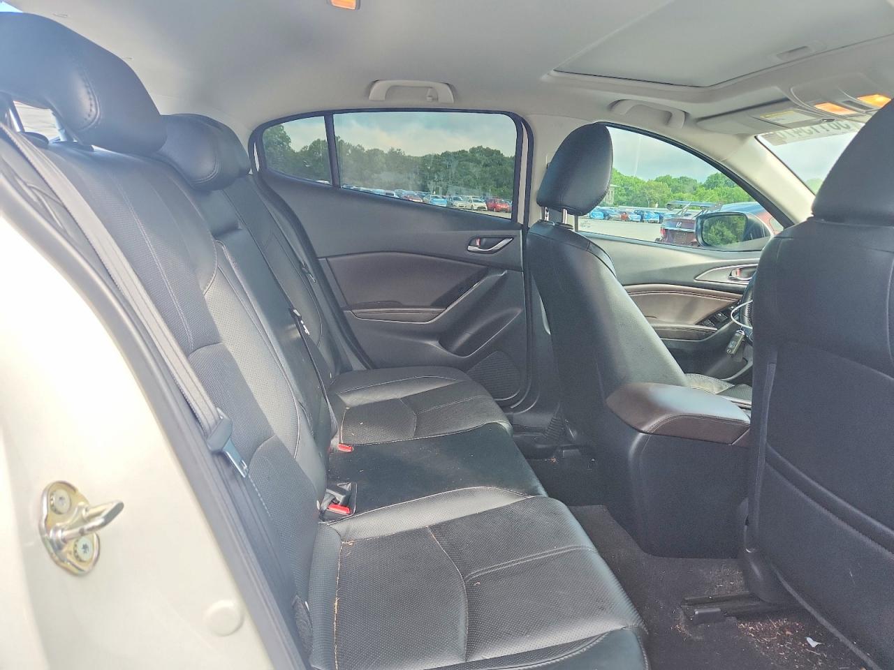 2018 MAZDA 3 Grand Touring