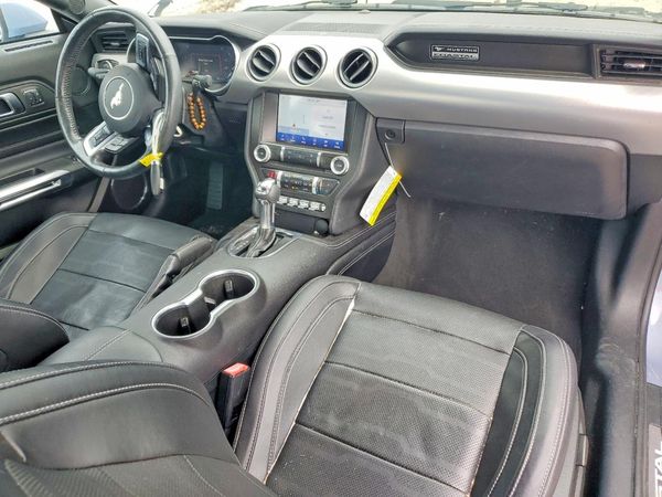 2022 FORD MUSTANG I4 Coupe