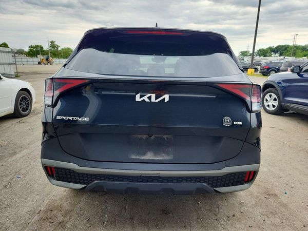 2023 KIA SPORTAGE X-LINE