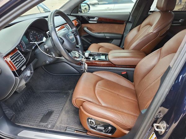 2012 AUDI A8 L