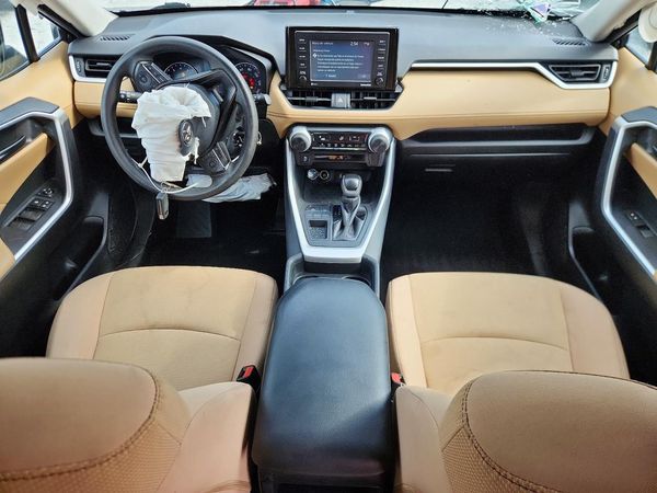2021 TOYOTA RAV4 LE