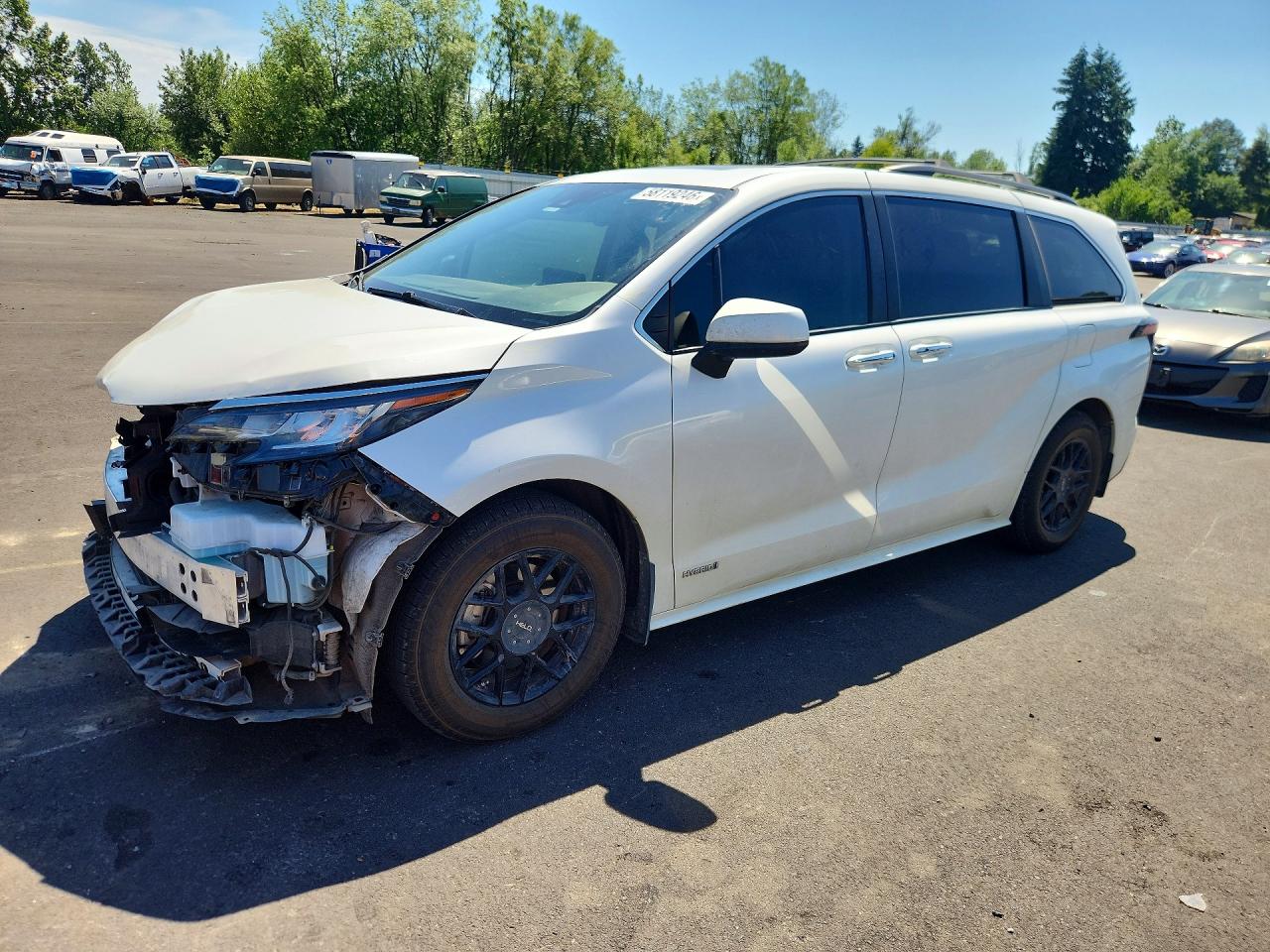2021 TOYOTA SIENNA XLE Plus Package