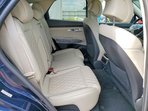2022 GENESIS GV70