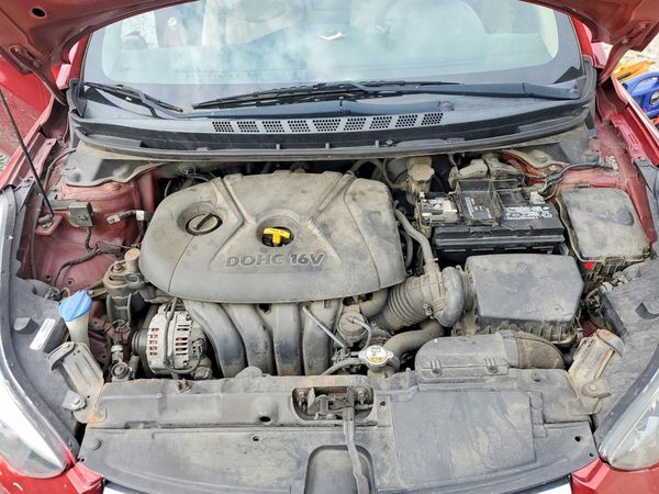 2016 HYUNDAI ELANTRA
