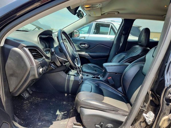 2019 JEEP CHEROKEE LATITUDE PLUS FWD