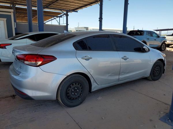 2018 KIA FORTE LX Base