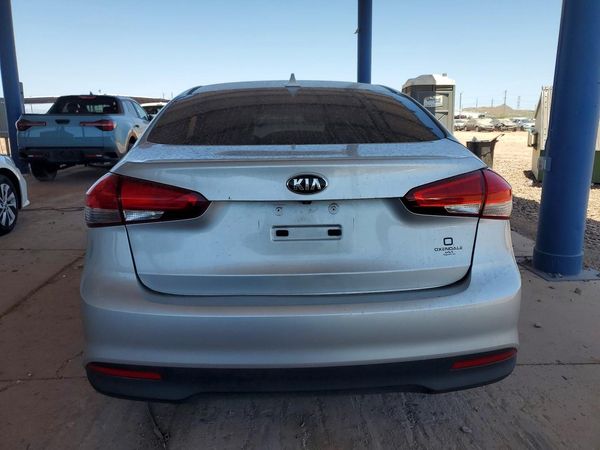 2018 KIA FORTE LX Base