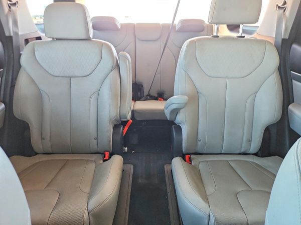 2020 HYUNDAI PALISADE SEL w/ Premium Pkg
