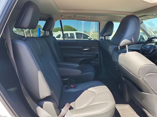 2025 TOYOTA GRAND HIGHLANDER