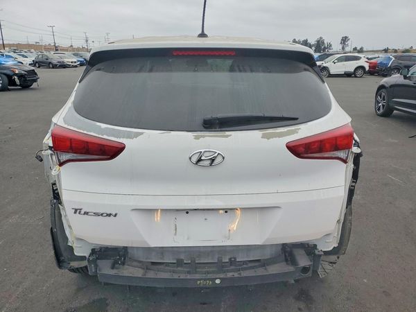 2016 HYUNDAI TUCSON