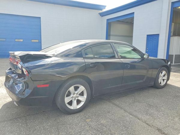 2013 DODGE CHARGER SE