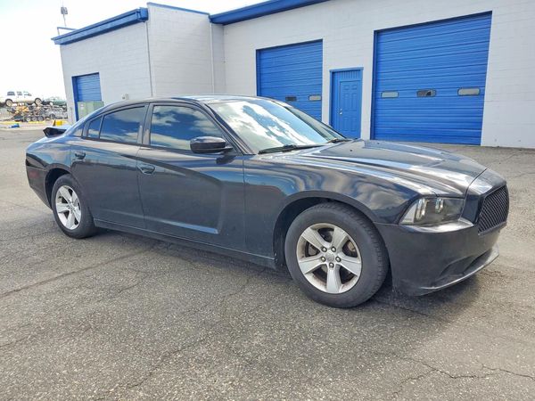2013 DODGE CHARGER SE