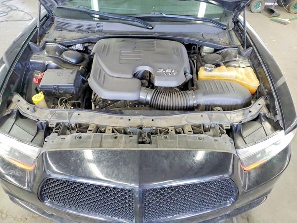 2013 DODGE CHARGER SE